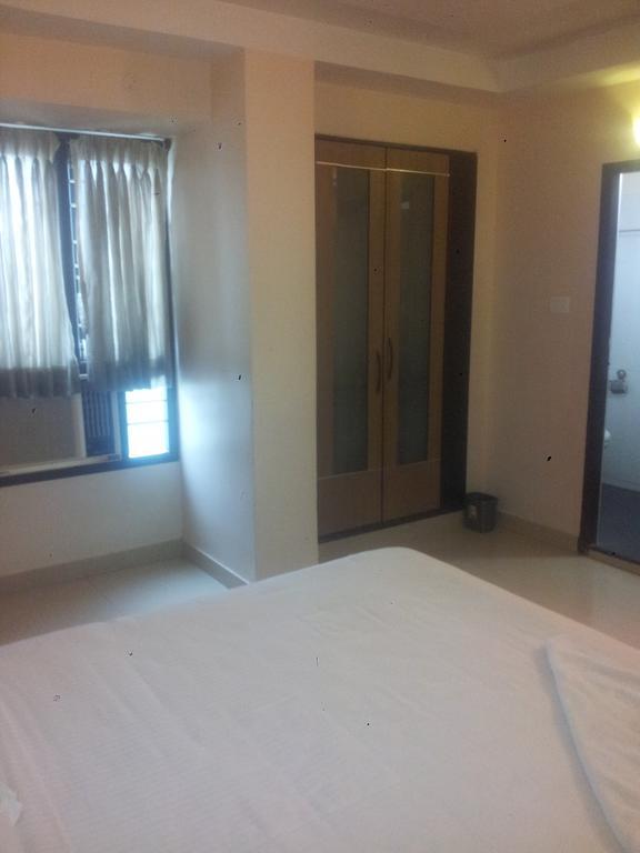 צ'נאי Hotel Srm Grands חדר תמונה